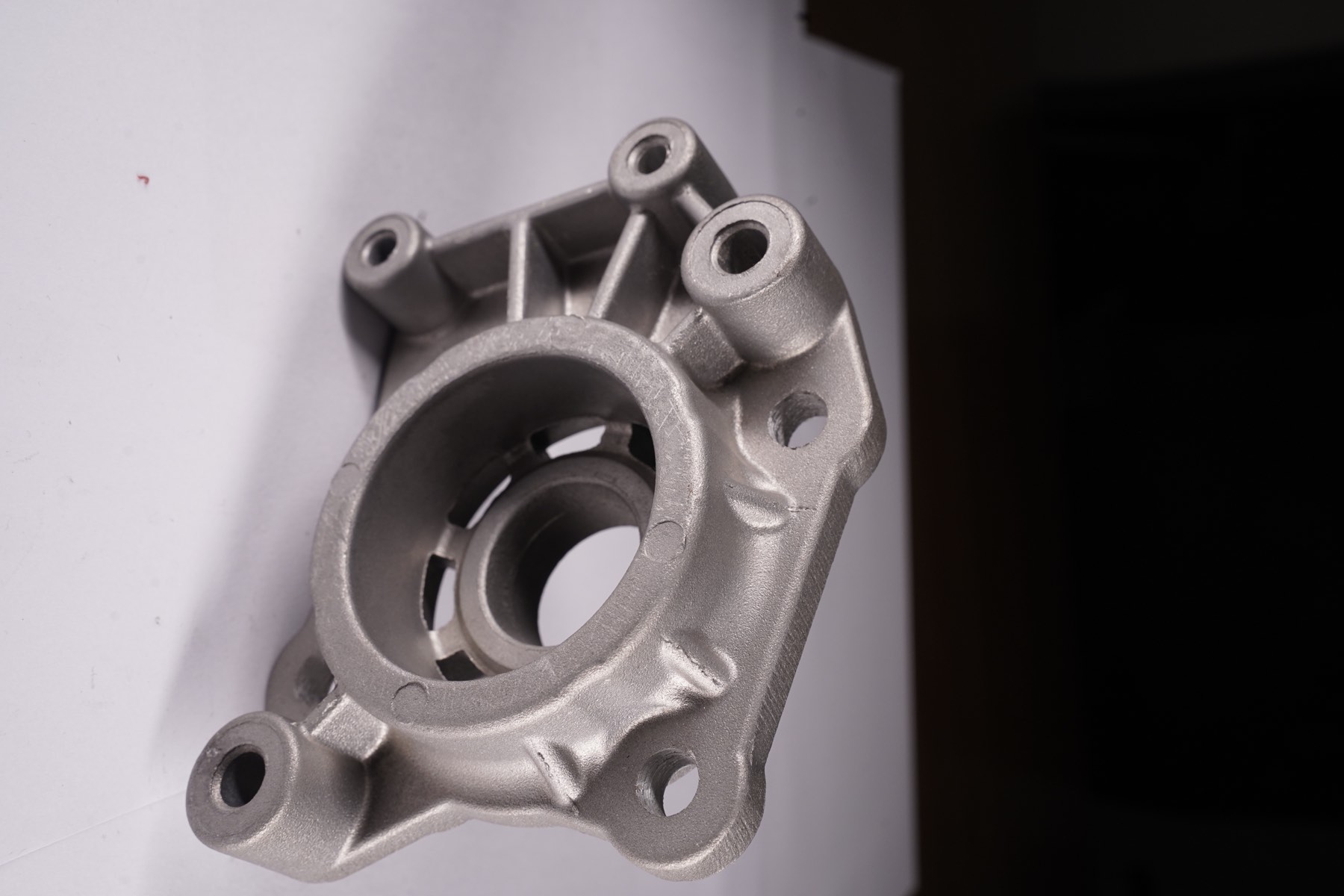 High precision machining center